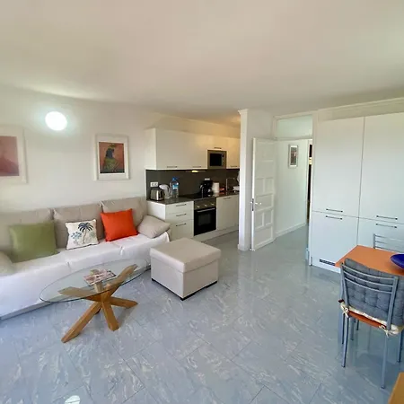 Fantastic Sea View Monte Rojo شقة *