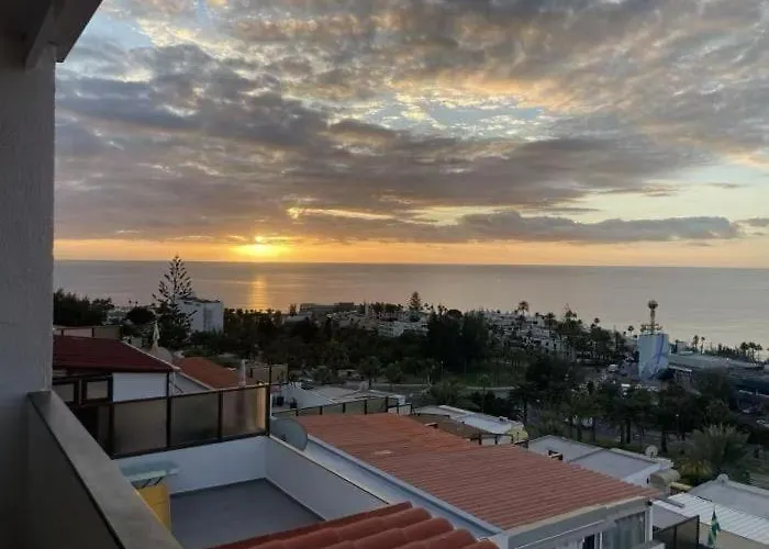 Fantastic Sea View Monte Rojo Apartment *